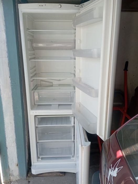 Холодильник индезит