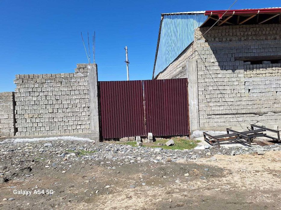 Uchastka sotiladi Samarqand viloyati Jomboy tumani Man Zavodi yonida
