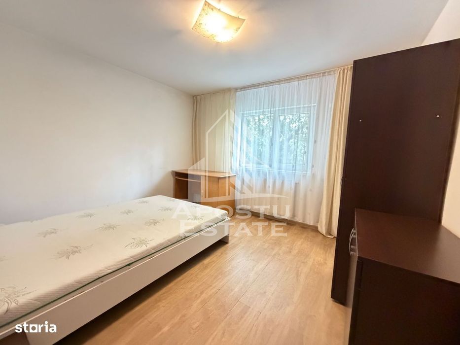 Apartament de vanzare cu 3 cam, centrala proprie,zona Lunei, Timisoara