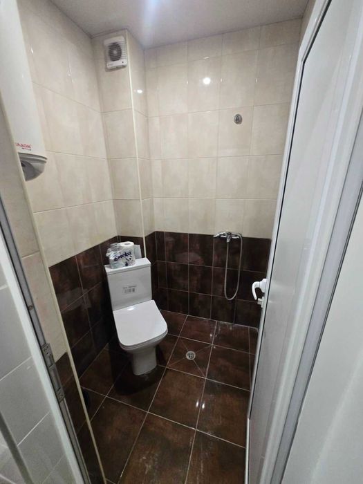 Дава се под наем Офис в Варна, Гранд Мол Варна - 100 кв.м за 747.66 € - Снимка #3