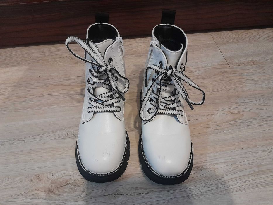 Топли бели детски ботушки №29