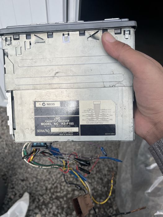 продам магнитолу мафон в машину