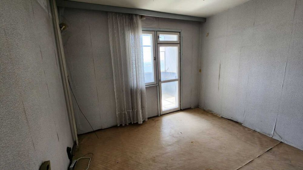 Продава се Четиристаен апартамент в Стара Загора, Опълченски - 102 кв.м за 961 €/кв.м - Снимка #1