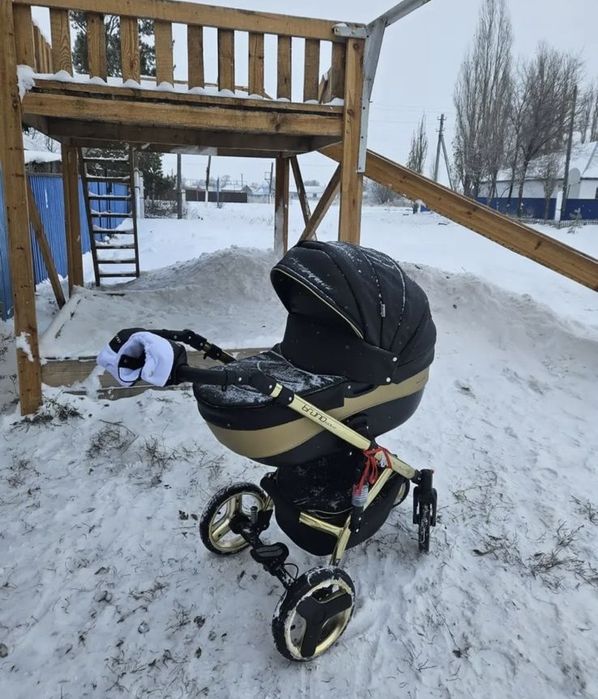 Коляска круглогодичная