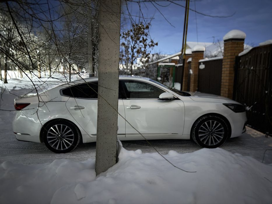 Продам Kia K7 авто