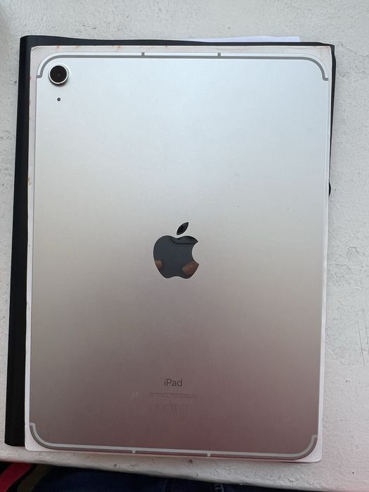 Ipad 10 64 GB WI FI + Cellular defect