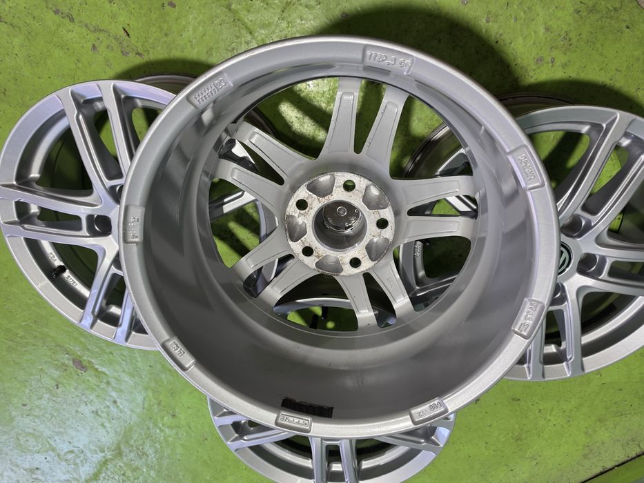16 5x112 Vw Passat Touran Caddy Golf 5 Skoda Audi 5х112