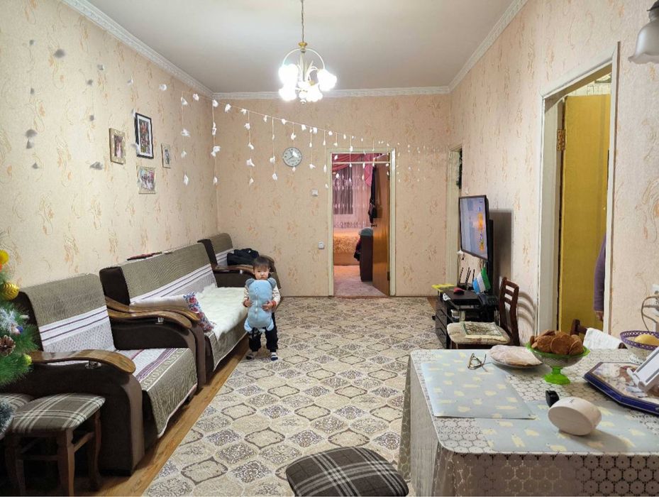 Продажа 2-х комн квартиры.Мирзо-Улугбекский район.Остановка Художников