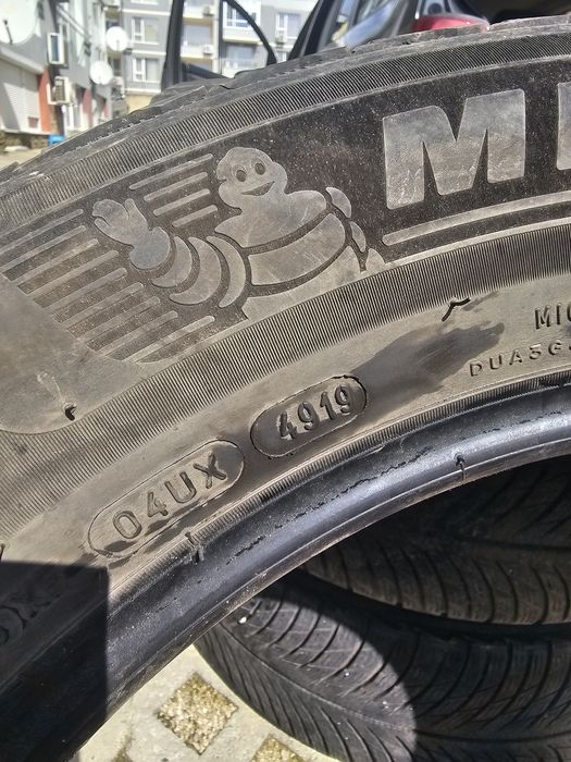 Зимни гуми Michelin Pilot Alpin 5 SUV – 235/60 R18
Продавам комплект о