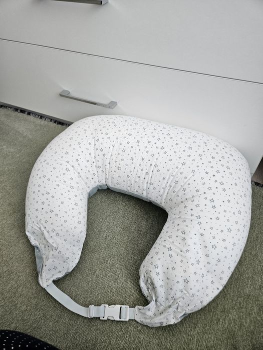 Възглавница за кърмене