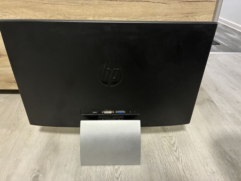 Монитор 23.5 инча - HP Pavilion 23xi