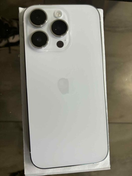 Vând iphone 14 pro de un tb telefono arata bine extetic acept si variante 21 de mil negociabil nr 0772254248