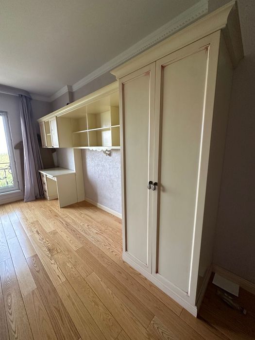 Продам встроеный детский гаарнитур для двух девочек, дерево, б/у