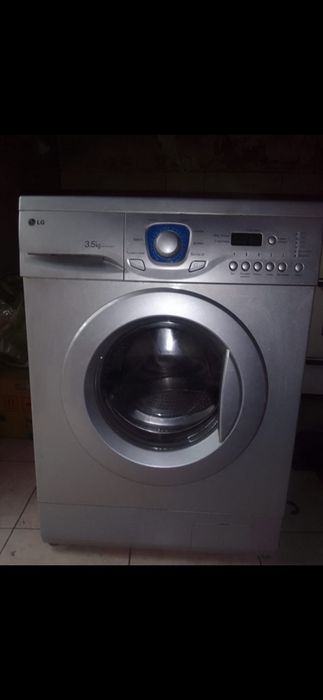 Продам стиральную машину LG