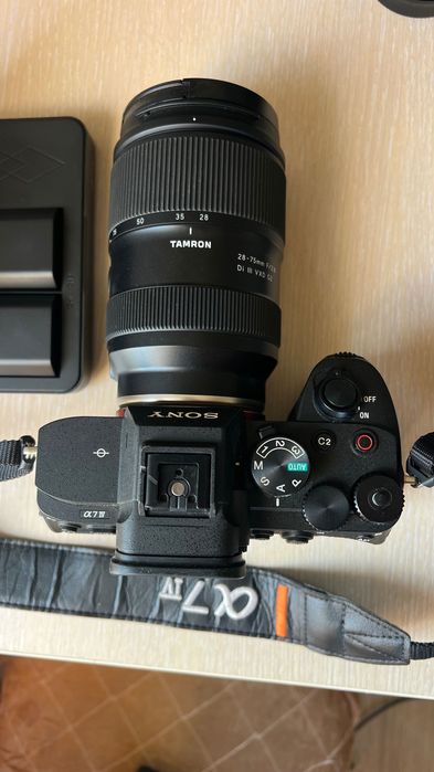 Камера Sony a7iv с Обективи и Гимбал