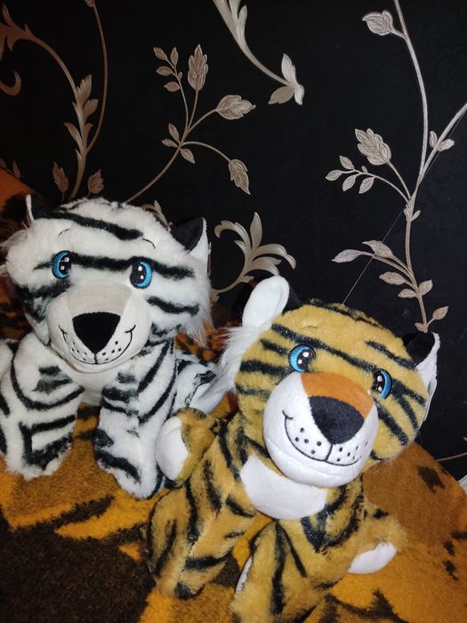 Подарок детям,мягкие игрушки-тигры