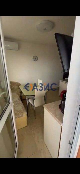 Продава се Тристаен апартамент в к.к. Слънчев бряг - 75 кв.м за 1227 €/кв.м - Снимка #10