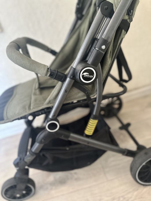 Продам Коляску  Teknum 20 тыс