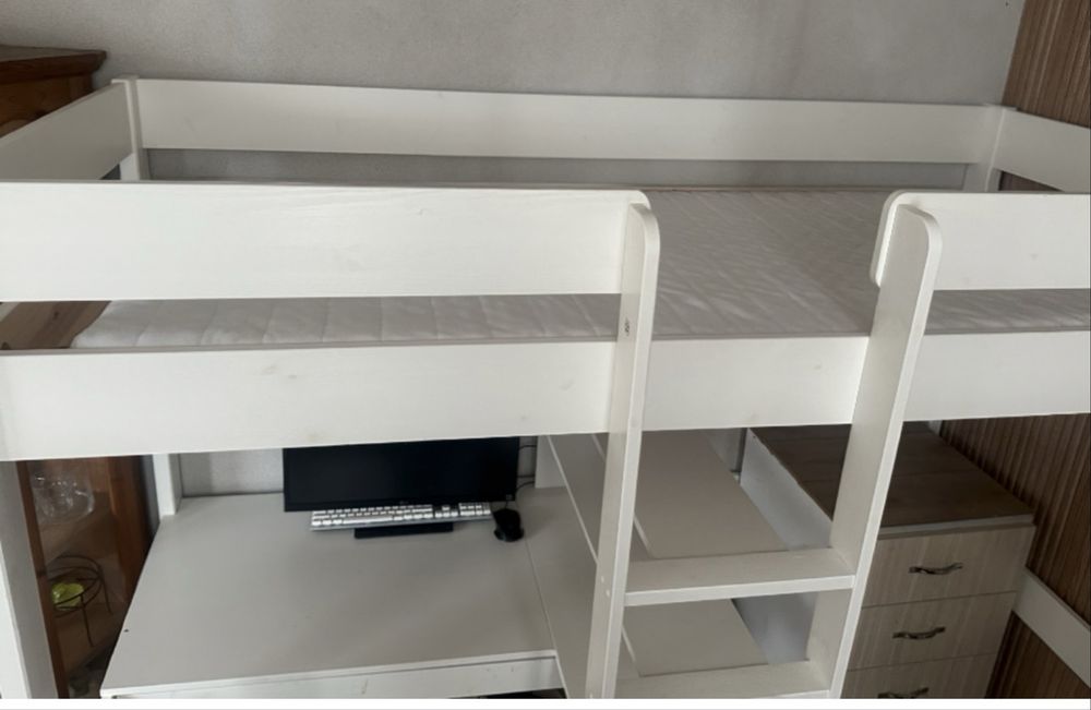 Pat supraetajat Ikea,doar predare personala!