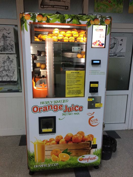 ПРОДАВАМ Вендинг фреш машини марка“ORANFRESH”модел „OR 130“