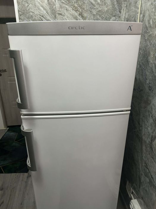 Frigider Arctic A+ (model AD54240+)/Hűtőszekrény