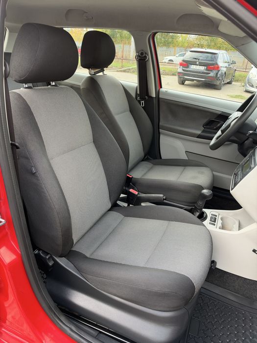 SKODA Fabia 2012 — imagine 5