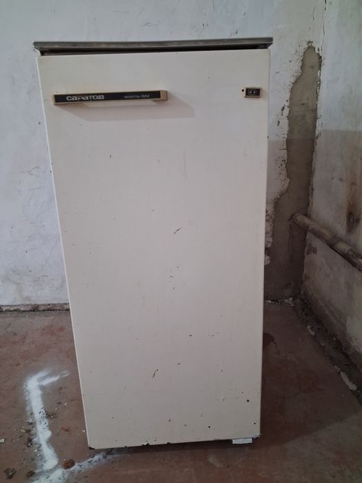 Продам холодильник