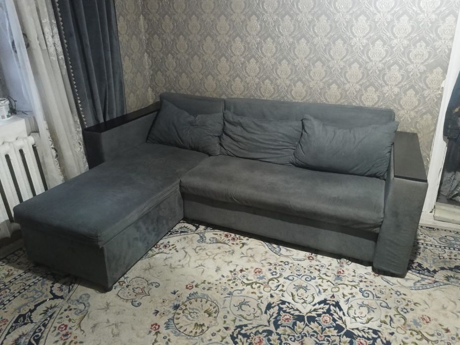Продам угловой диван