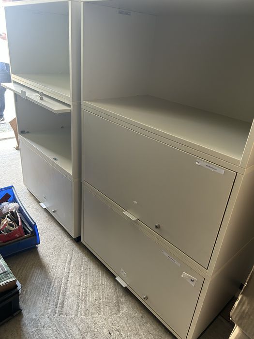 Dulap birou usi glisante spatiu depozitare