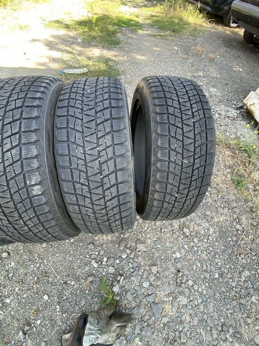225/55/19/ Bridgestone blizzak