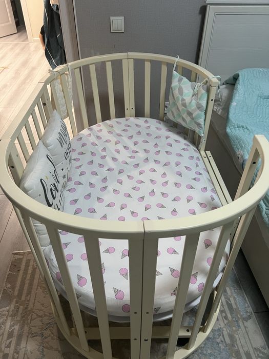 Продам манеж 9в1