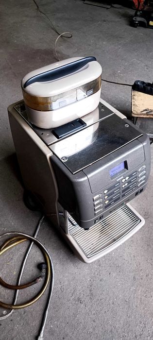 Професионална кафе машина La Cimbali M1