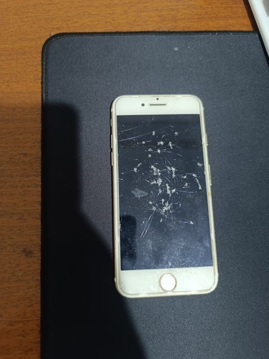 Iphone 7 б/у сломонный