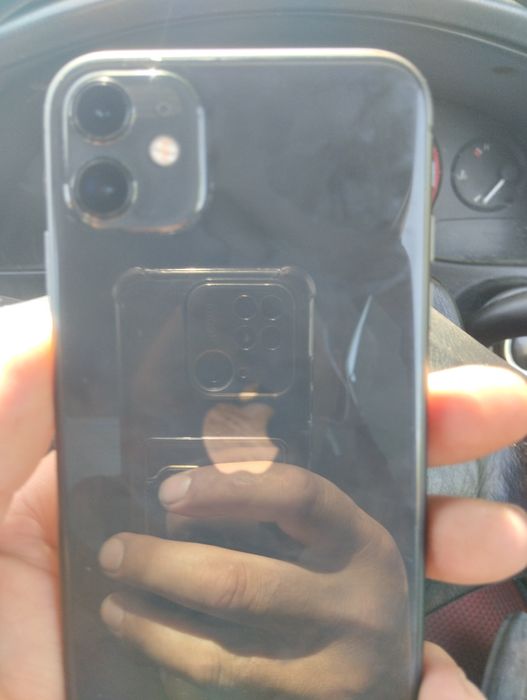 Продам iPhone 11 64 Гб ёмкость 100