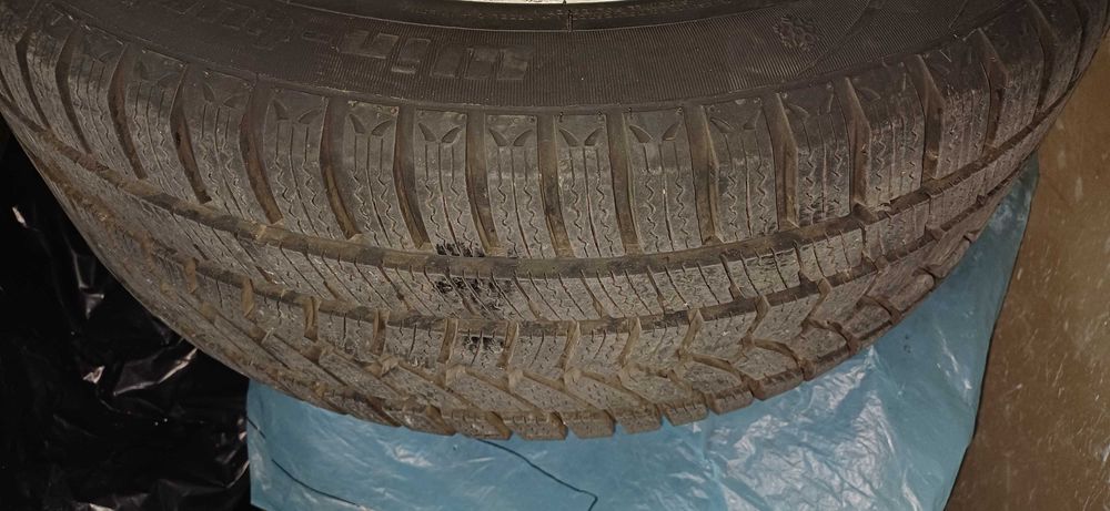 Комплект зимни гуми с джанти 17" за BMW 530, E60