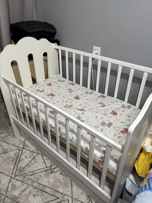 Продам детскую кроватку