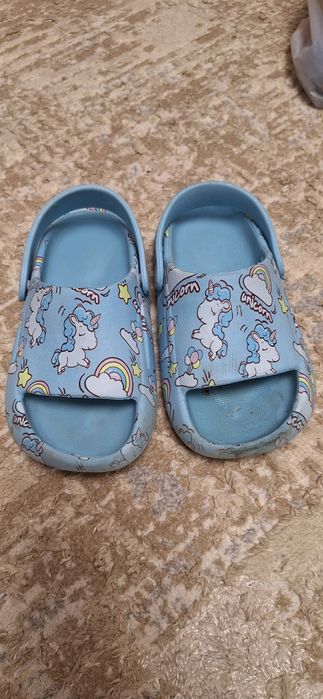 Кроссовки, кроксы, детская обувь