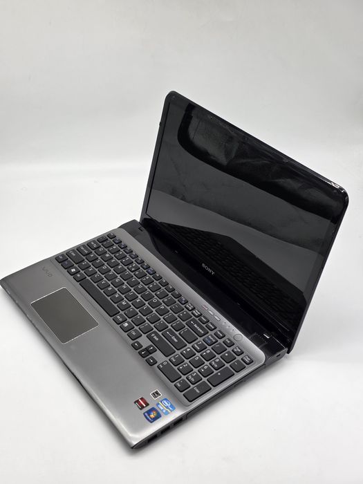 Laptop Sony Vaio SVE151C11M, Intel Core I5-2450M, 4gb ram, 512 hdd
