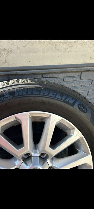 Продам комплект диски с резиной 18