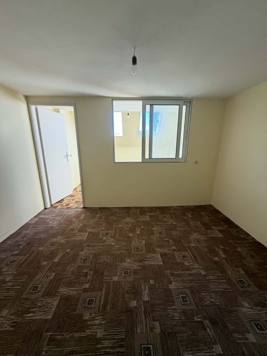 Продава се Двустаен апартамент в Хасково, Център - 43 кв.м за 439 €/кв.м - Снимка #4