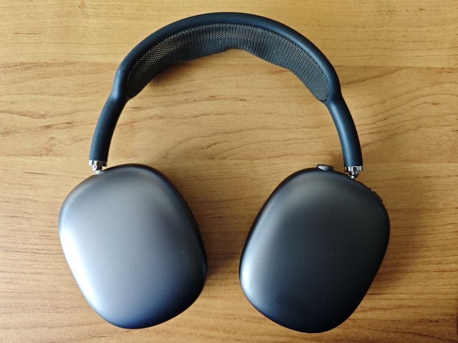Продам AirPods Max 1
