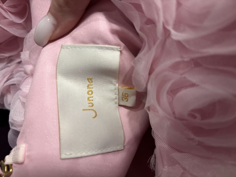 Рокля Junona с рози