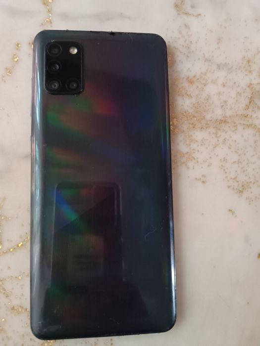Samsung A31 продам