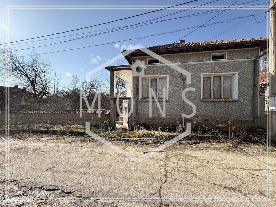 Къща в Габрово, област-с.Яворец площ 103 цена 45500