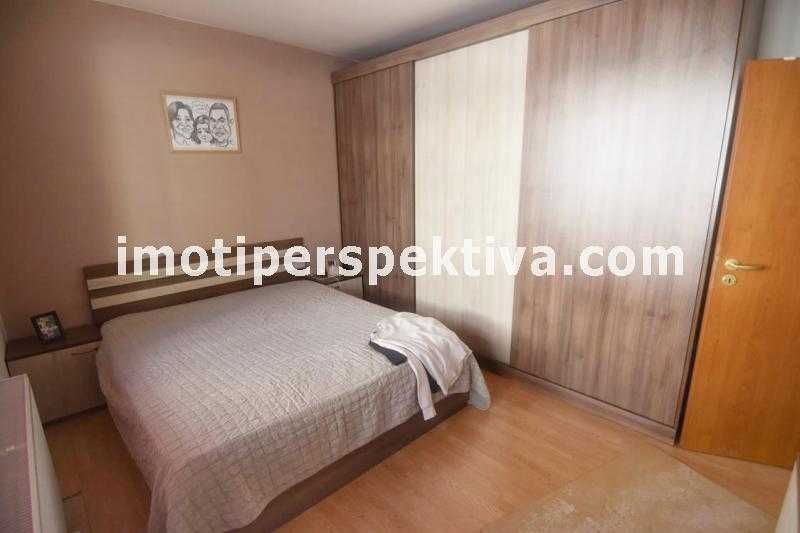 Продава се Тристаен апартамент в Пловдив, Кючук Париж - 98 кв.м за 1888 €/кв.м - Снимка #6