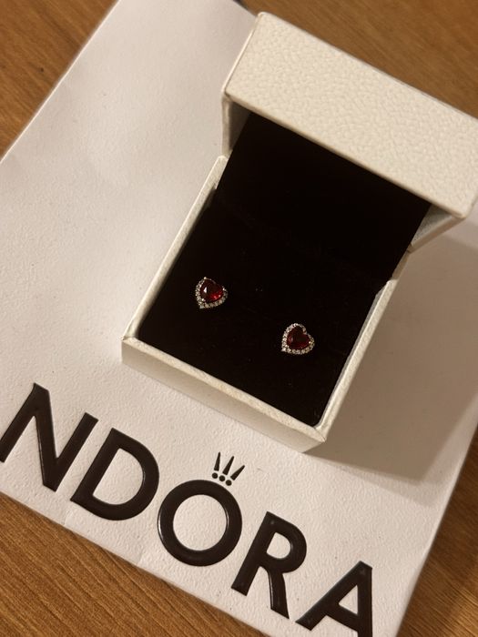 Пандора обеци Pandora