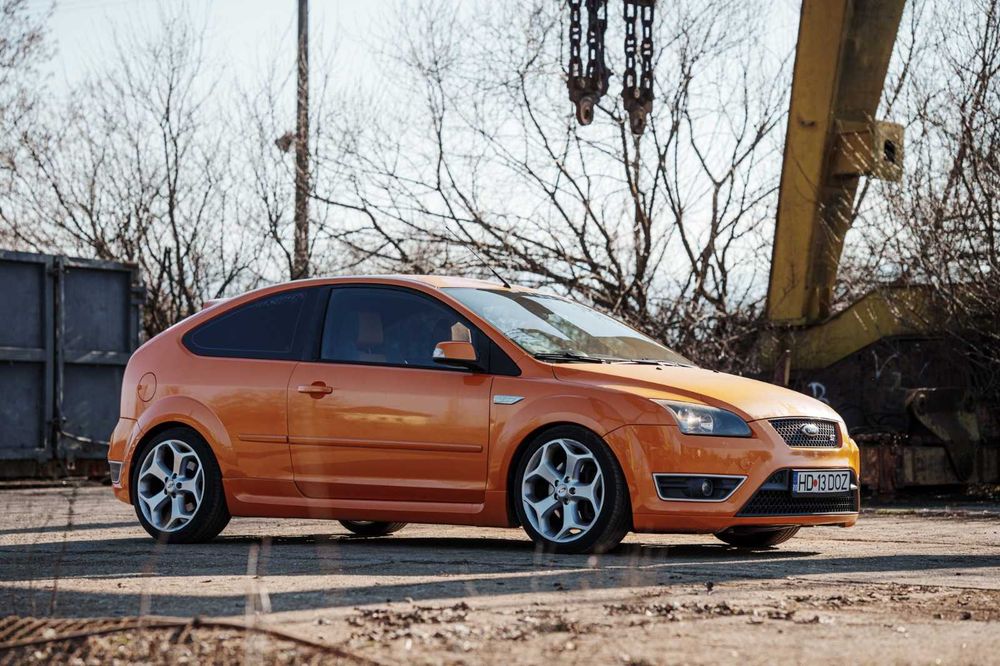 Ford Focus ST mk2 225 cp