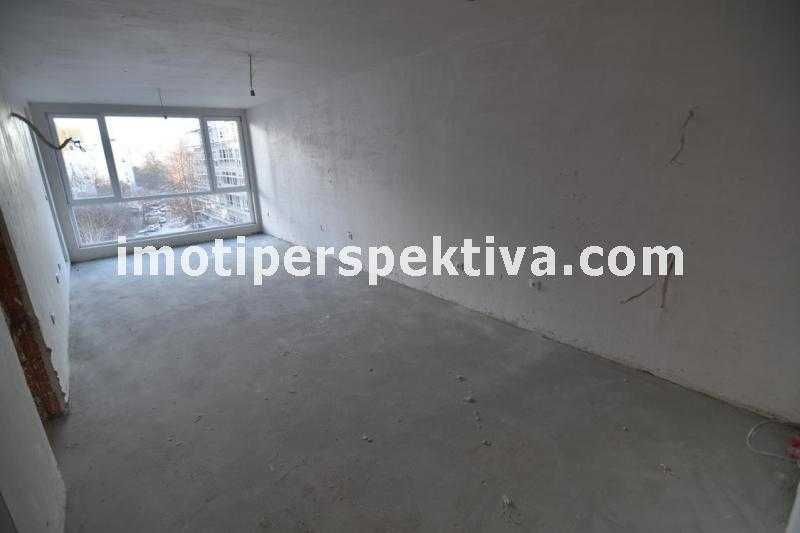 Продава се Тристаен апартамент в Пловдив, Кършияка - 100 кв.м за 867 €/кв.м - Снимка #1