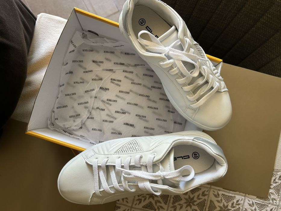 Маратонки GREYDER - р-р 40, бели