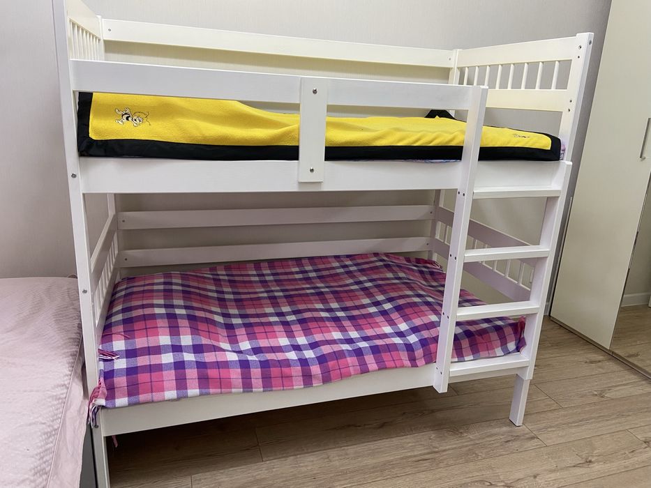 Продам двухъярусная кроватку